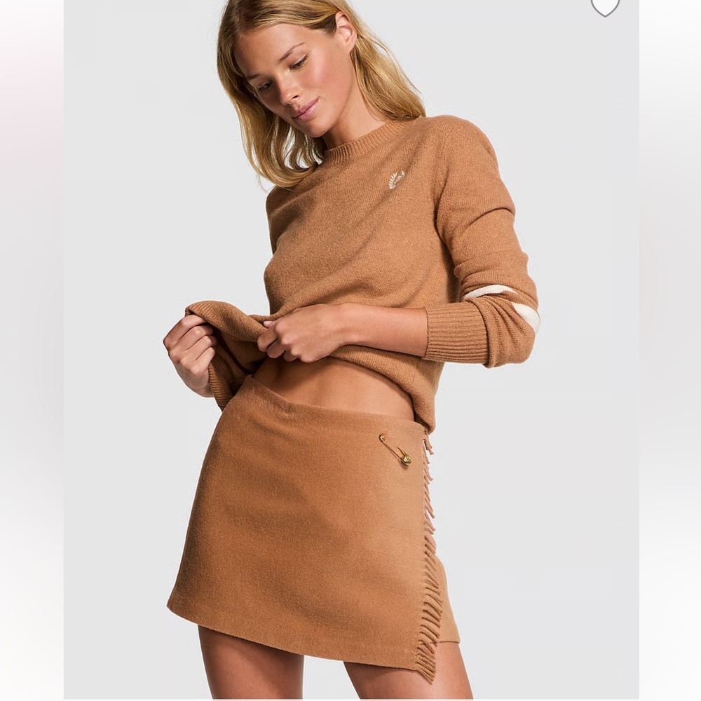 NWT PINK Victoria's Secret Tan Cut Out Pencil Mini Skirt Size M